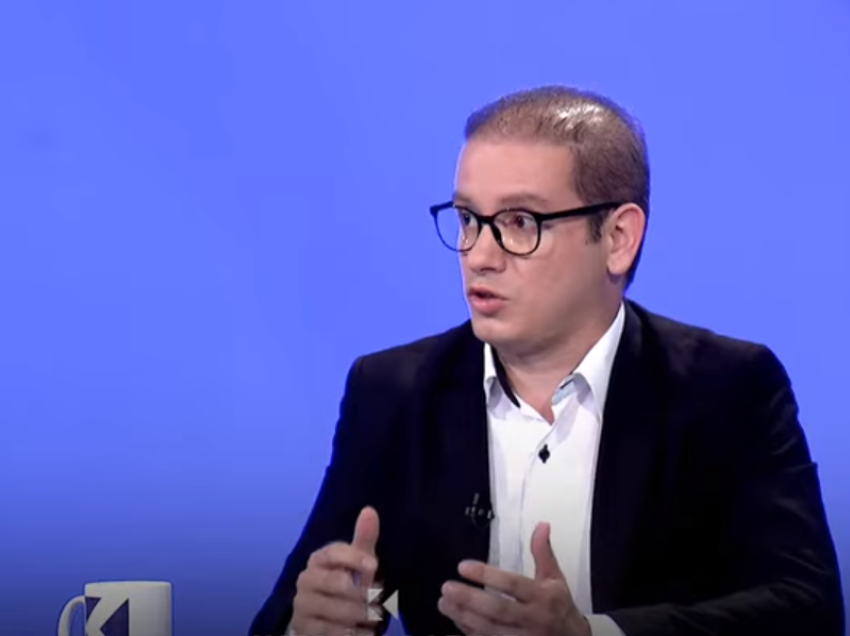 Kuqi për fjalimin e Macron: Synim është stabiliokracia – çmimin më shumë e paguan Kosova 