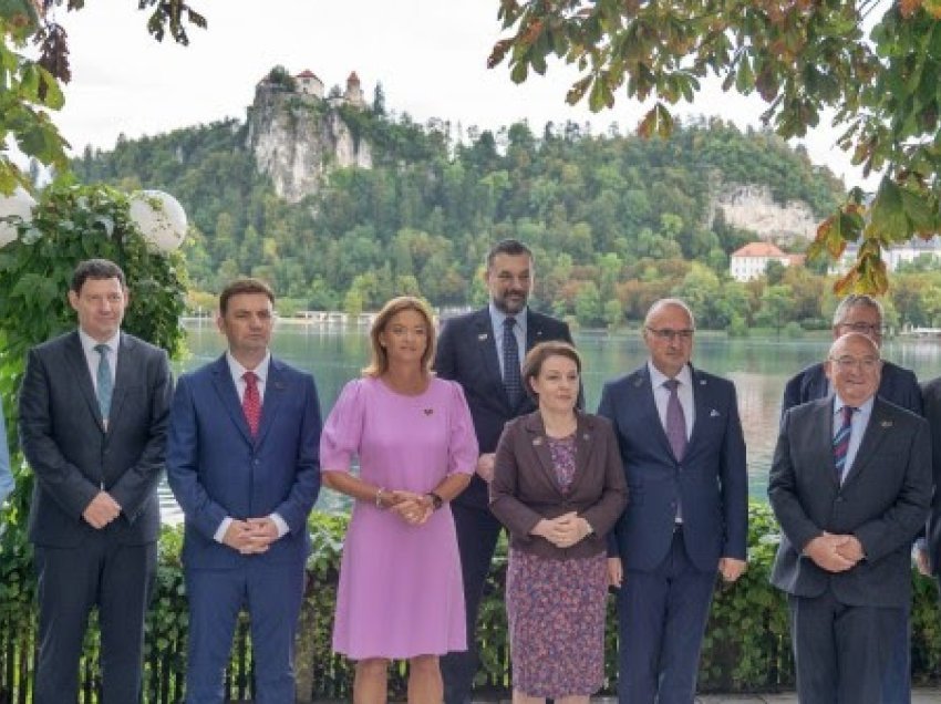 ​Ministrat e rajonit dhe Evropës bashkohen në mëngjes pune, merr pjesë edhe Gërvalla