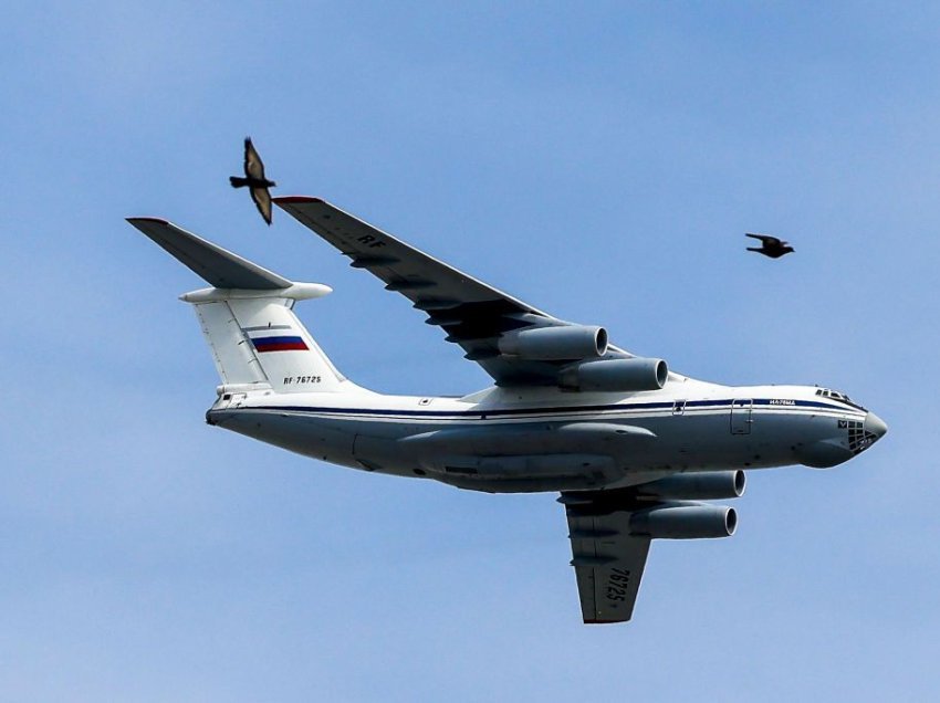 Aeroporti i rajonit Pskov u mbyll pasi Rusia pretendon se sulmi me dron shkatërroi avionët ushtarakë