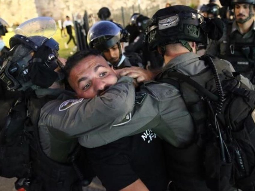 Të paktën 60 palestinezë të arrestuar në Bregun Perëndimor