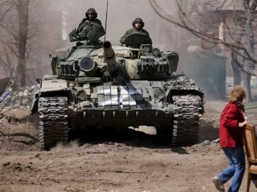 100 mijë të dënuar kthehen në frontin e luftës, ja si po lulëzon krimi në radhët e ushtrisë ruse