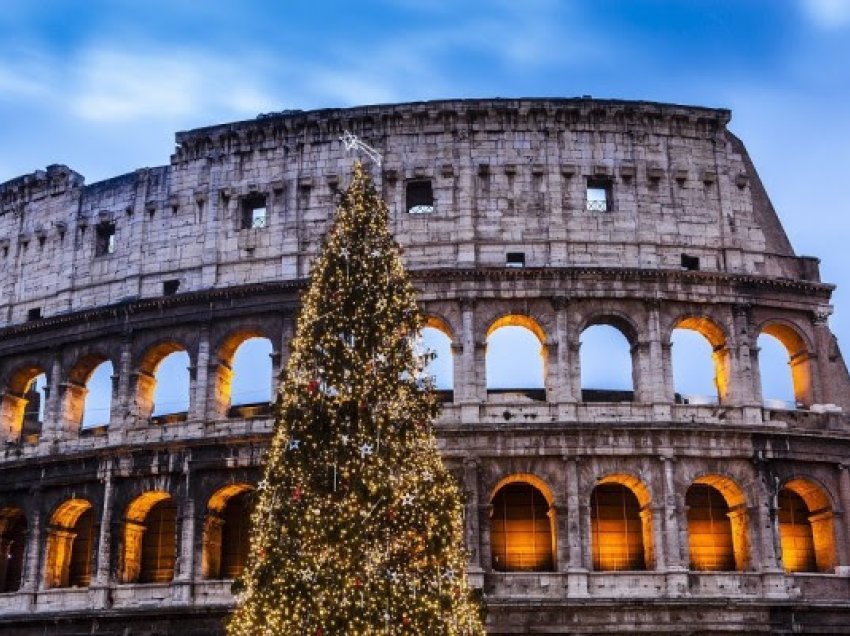 ​Dhuratat e Krishtlindjes, italianët do të shpenzojnë 186 euro për person