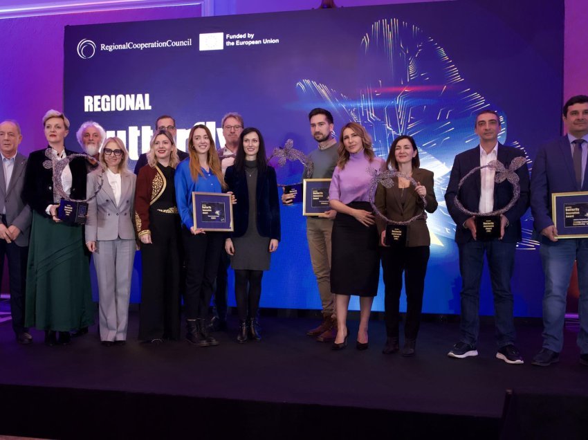 RCC shpall fituesit e Çmimit Rajonal të Inovacionit “Butterfly 2023”: Fiton edhe ekipi nga Kosova 