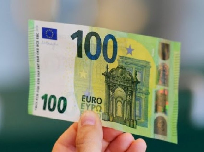 100 eurot për fëmijët dhe pensionistët, pushteti lavdërohet e opozita kritikon
