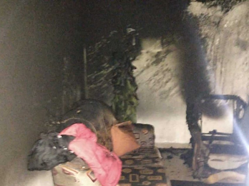 Zjarri përfshin një banesë në Pogradec, dëme të shumta