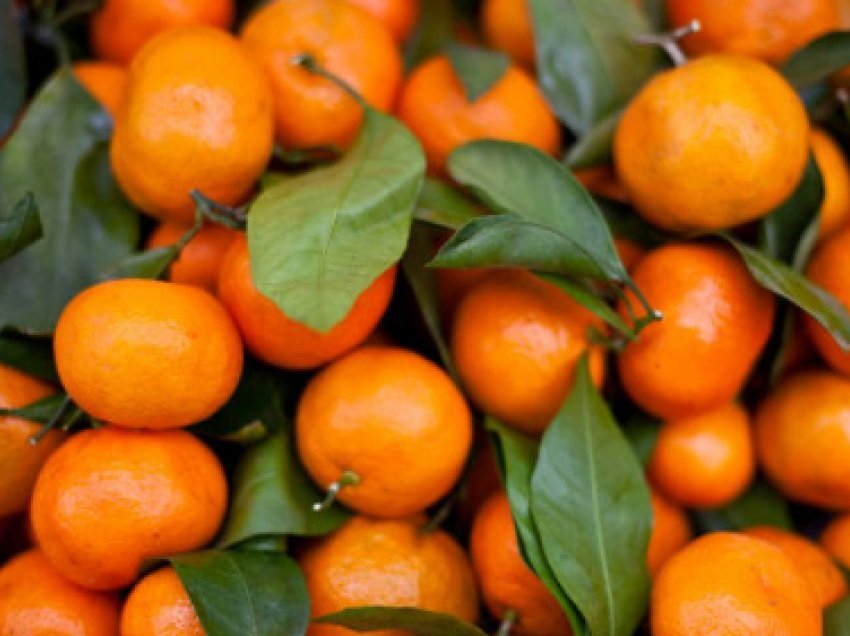 Më shumë mandarina kundër thinjave, arsyet përse duhet t’i konsumoni çdo ditë