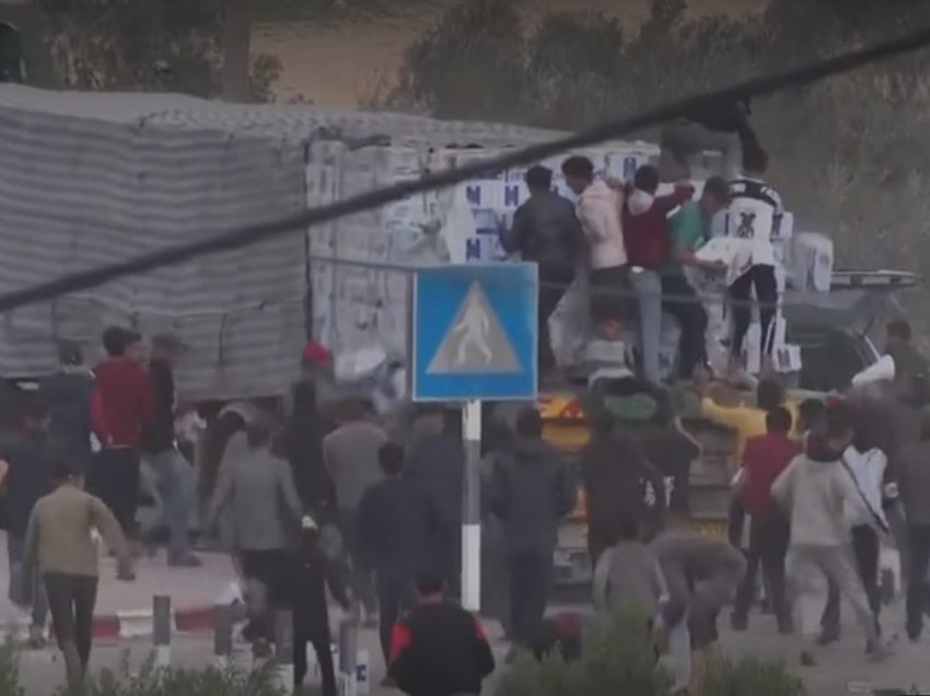 Bastisen kamionët e ndihmave humanitare në Gaza