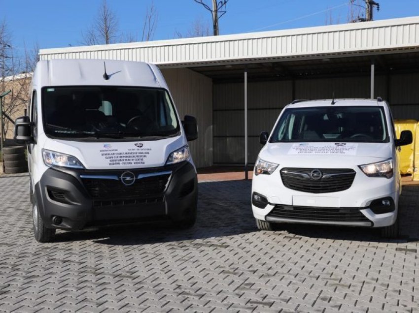 QKMF-ja në Vushtrri bëhet me dy automjete të reja
