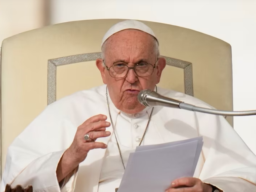 Ndikimi i vendimit të Papës për të bekuar bashkimin e çifteve me gjini të njëjtë