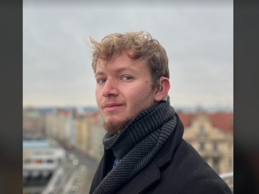 “Lutem të dal i gjallë”, flet gazetari çek që jeton në Prishtinë, por ndodhej atje dhe përjetoi sulmin në universitetin e Pragës