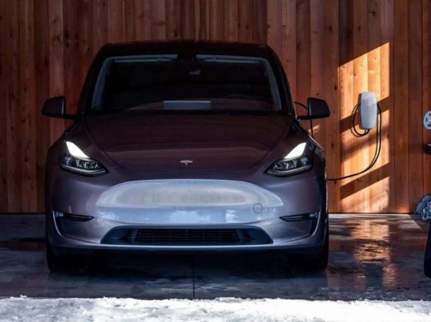Tesla po punon një platformë për të mbushur automjetet elektrike ‘me valë’