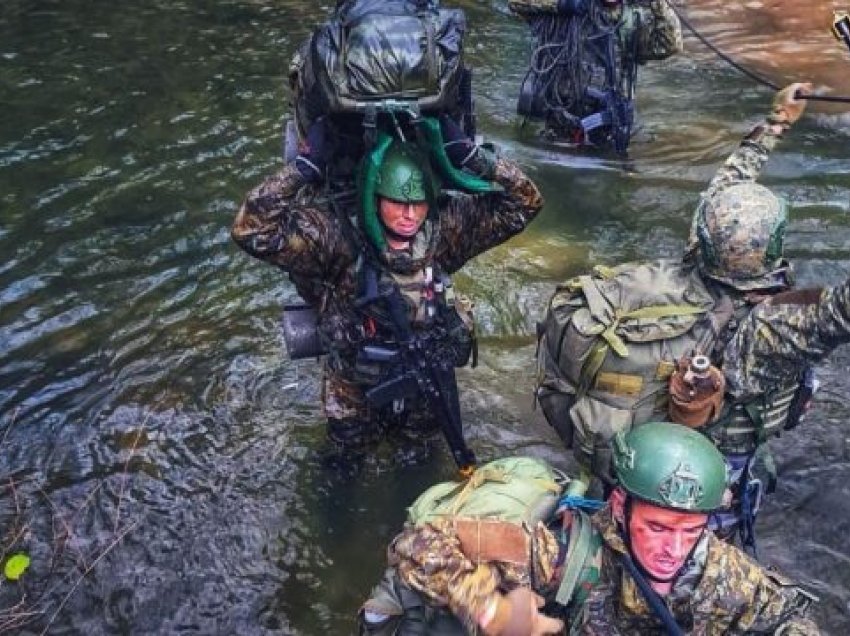 Fotografi mahnitëse të FSK-së gjatë trajnimeve në Kazermën ,”Ushtarët e NATO-s” në Istog