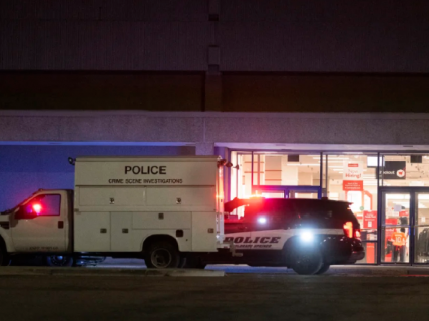Një i vdekur dhe tre të plagosur nga të shtënat me armë në një qendër tregtare në Kolorado