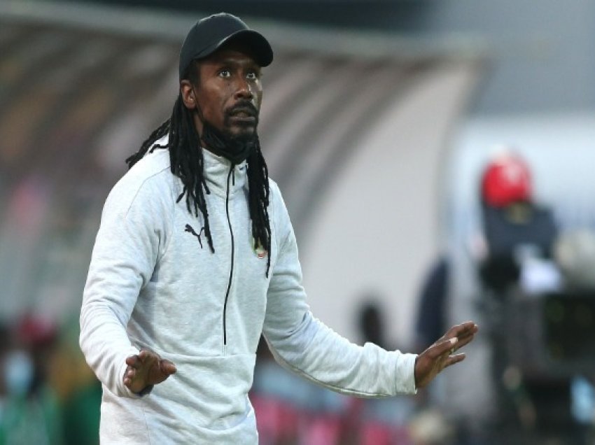 Denoncimi i trajnerit të Senegalit