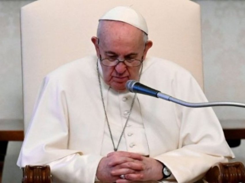 ​Papa: Lufta është një e keqe, le të lutemi për ata që vuajnë
