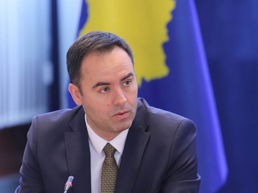 Konjufca: Sanduloviq u rrah vetëm pse njohu sovranitetin e Kosovës dhe kërkoi falje për krimet e Serbisë
