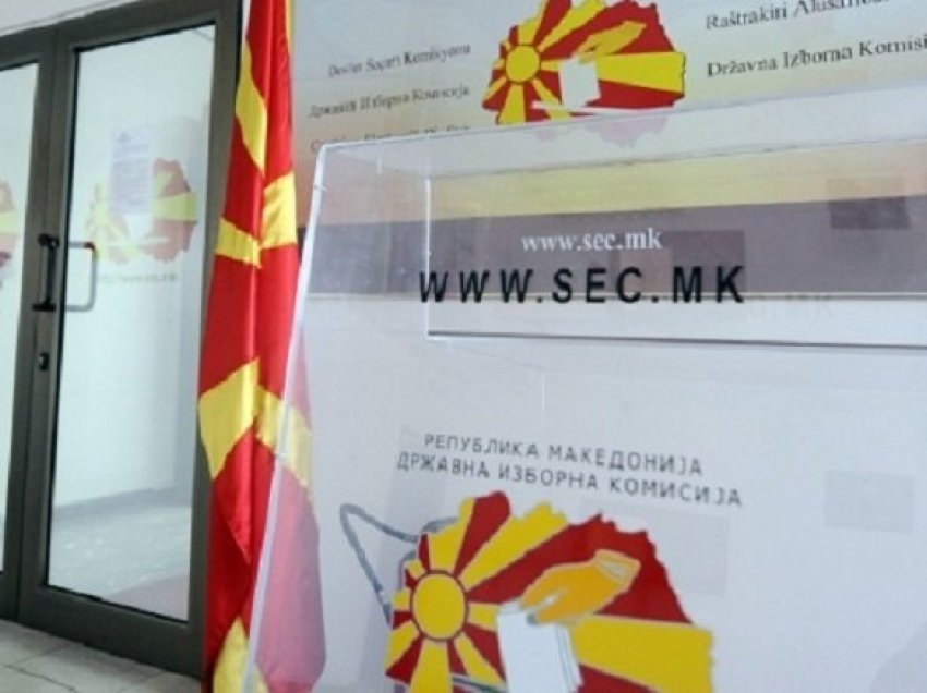 Partitë në Maqedoni përplasen për qeverinë teknike dhe përbërjen e KSHZ-së
