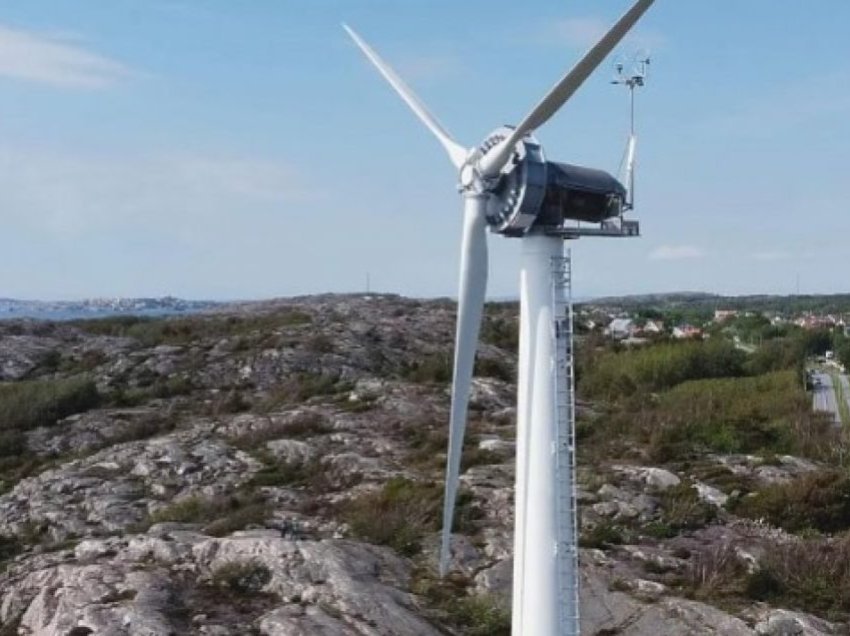 Turbina me erë prej druri më e lartë në botë vendoset në Suedi