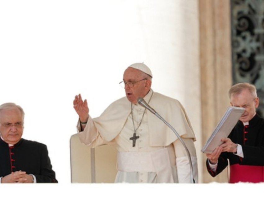 ​Në fund të vitit, Papa Françesku nderoi një burrë: E kujtojmë me mirënjohje dhe admirim