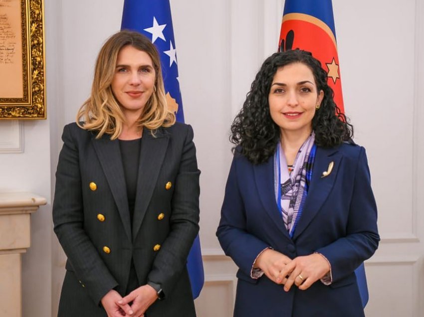 Hollaj emërohet zëvendësshefe e kabinetit të Presidentes së Kosovës