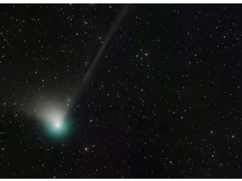 Sonte në qiell shfaqet kometa e gjelbër që për herë të fundit iu afrua Tokës para 50 mijë vjetësh