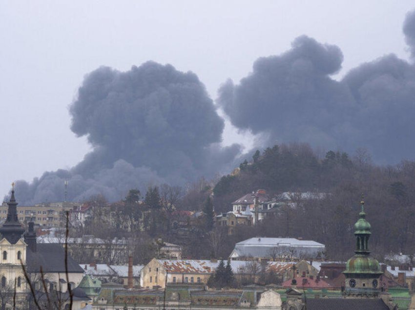 LIVE: Udhëheqësit evropianë në ‘ankth’ gjatë vizitës në Ukrainë, lëshohet alarmi për sulm ajror 