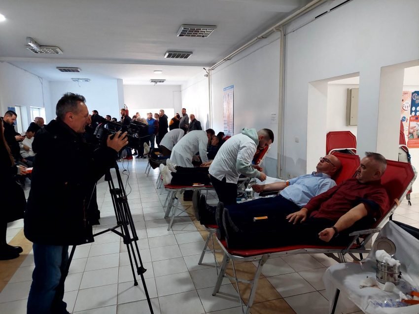 Mbi 200 persona dhurojnë gjak në Ratkoc të Rahovecit