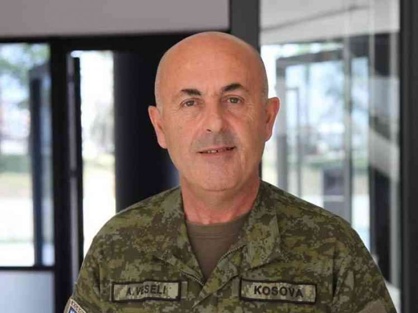 Flet ish koloneli i FSK-së që shprehu gatishmërinë të strehojë familje turke