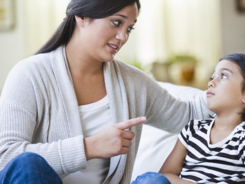 8 mënyra për ta bërë fëmijën tuaj t’ju dëgjojë