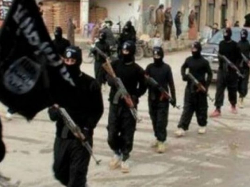 ​20 luftëtarë të dyshuar të ISIS-it arratisen pas tërmetit