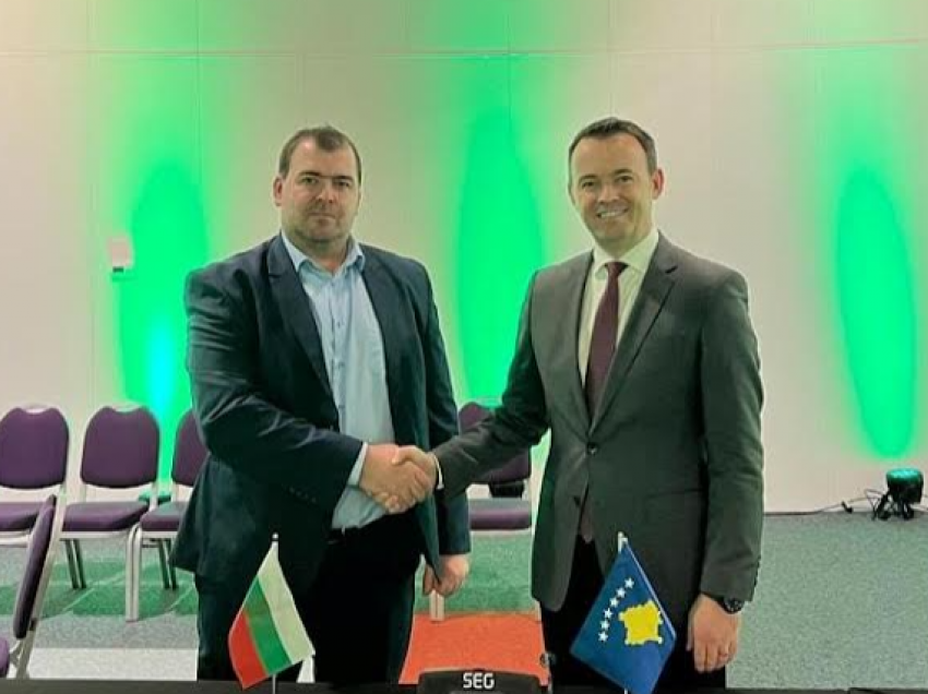 Ministri Peci takohet me homologun bullgar, pajtohen për marrëveshje bashkëpunimi
