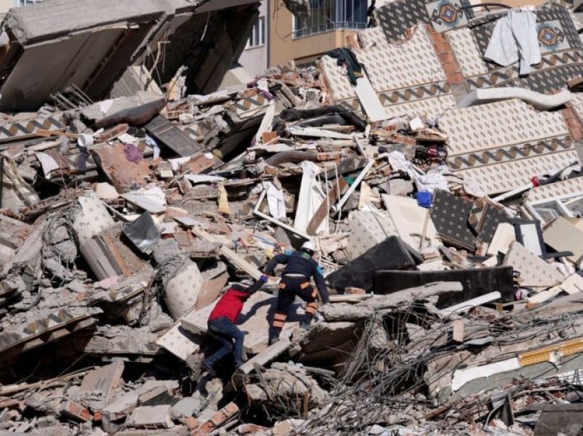 Banorët e Gaziantepit përballen me të ardhme të pasigurt pas shkatërrimit të shtëpive