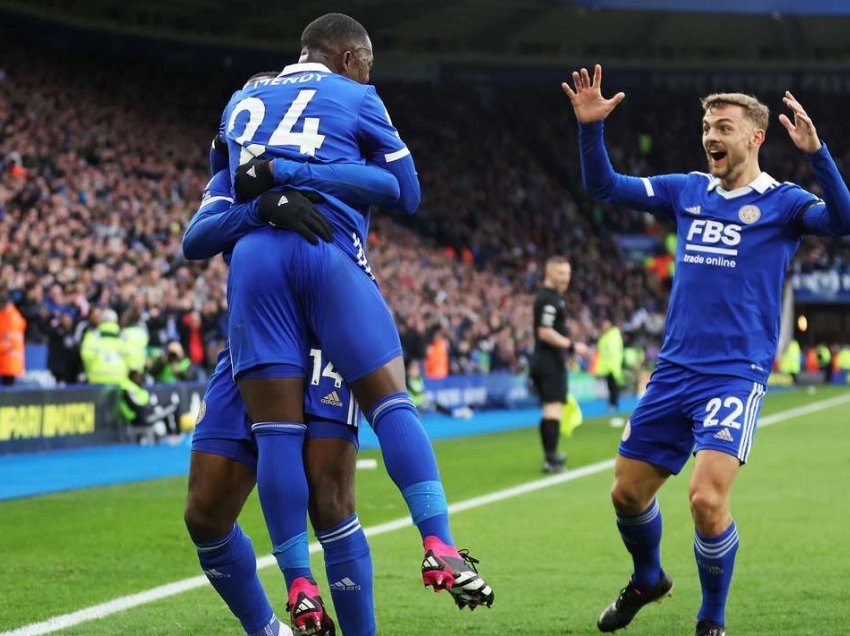 Leicester turpëron Tottenhamin e sulmuesit Harry Kane