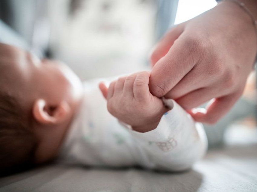 Rënia përtej skenarëve pesimiste, 13,7% më pak bebe të lindura në vitin 2022