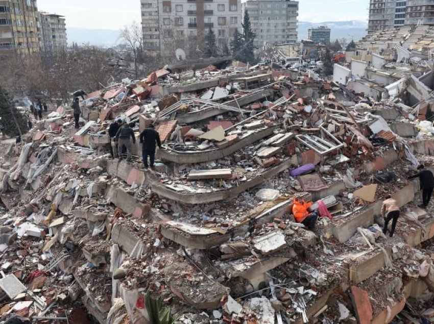 Kalon mbi 25 mijë numri i jetëve të humbura nga tërmeti në Turqi dhe Siri