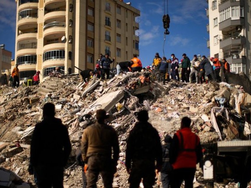 Turqia dhe Siria nuk gjejnë dot “paqe”/ Goditen sërish nga tërmete të fuqishme