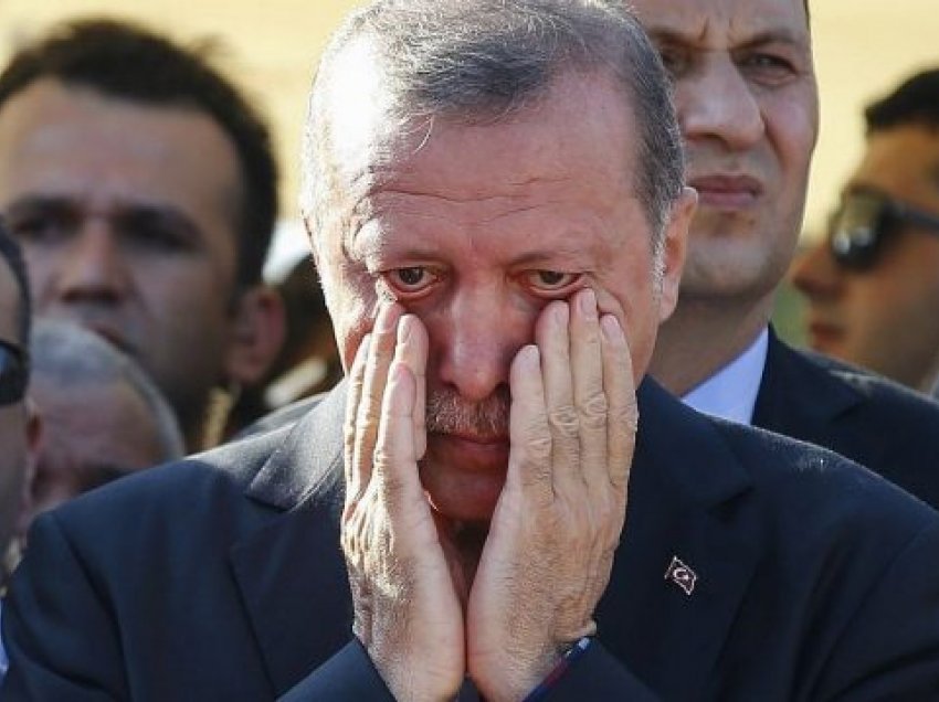 Erdogan: Mbi 8 mijë njerëz në Turqi u nxorën të gjallë nga rrënojat