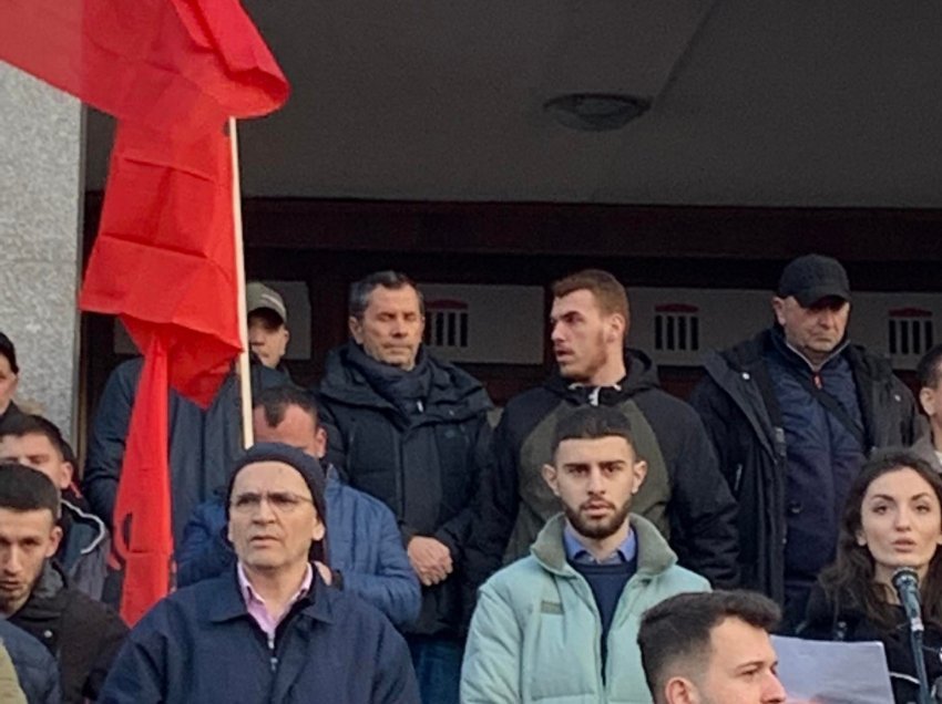 Tomë Gashi, Rron Gjinovci dhe Agim Bahtiri në ballë të protestës kundër Asociacionit