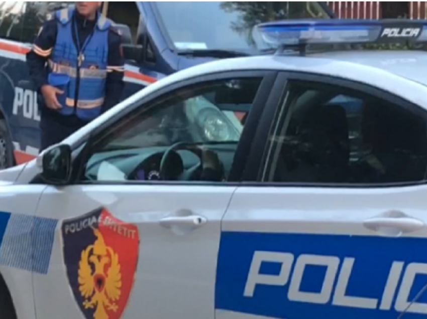 Doza kanabisi në makinë gati për shitje, arrestohet 18-vjeçari në Korçë