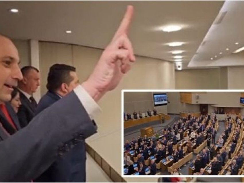 Një delegacion nga Republika Serbe e Bosnjës priten me duartrokitje në Dumën ruse, përgjigjen duke ngritur tre gishtat