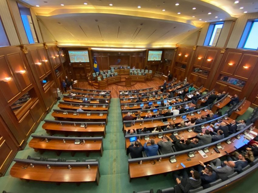 Kuvendi ratifikon Marrëveshjen për lëvizje me letërnjoftim me Bosnjën