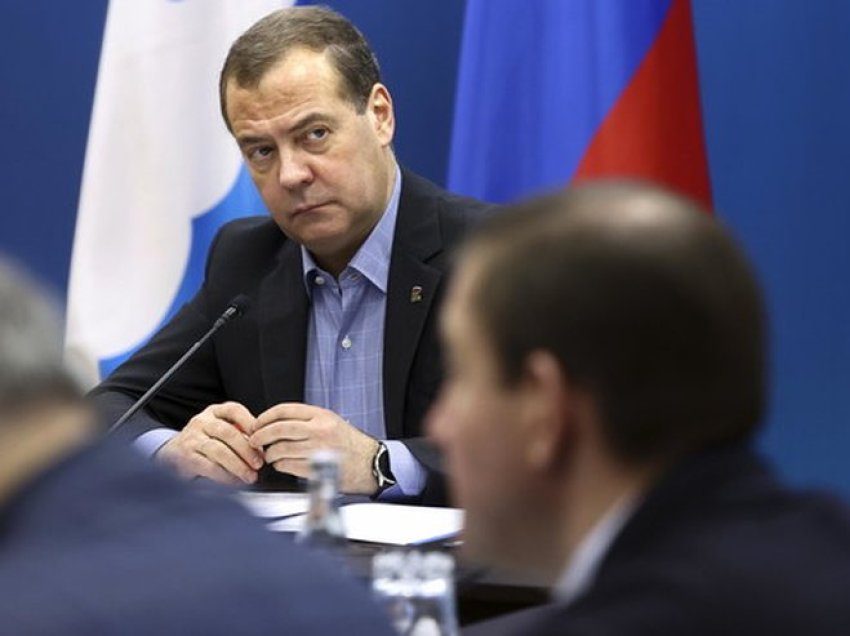 “Agonia e Ukrainës. Si do të përfundojë”/ Medvedev ‘kërcënon’ perëndimin dhe zbardh planin e fundit