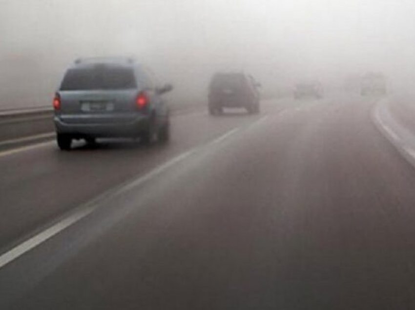 Gjendja e rrugëve në Maqedoni, në disa vende ka mjegull