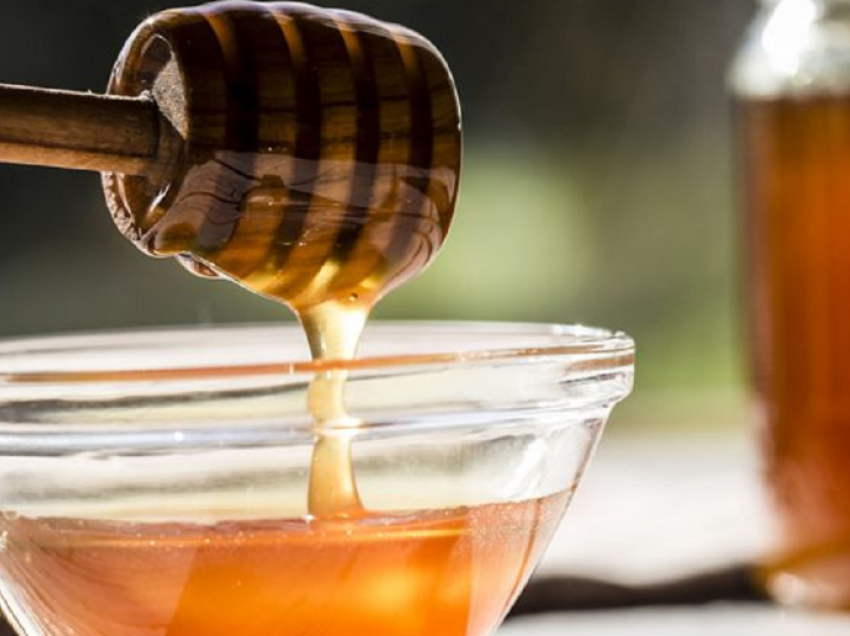 Cilat janë arsyet pse duhet të hani çdo ditë mjaltë
