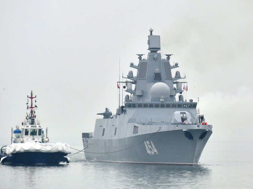 Putin urdhëron anijen e marinës të armatosur me raketa hipersonike në Detin Mesdhe