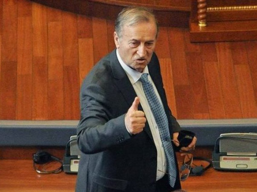“Çfarë zori të shtyu bre akademik?”, ish-deputeti i LDK-së i reagon Azem Sylës për kritikat ndaj Krajës: Kaja bilbil n...!