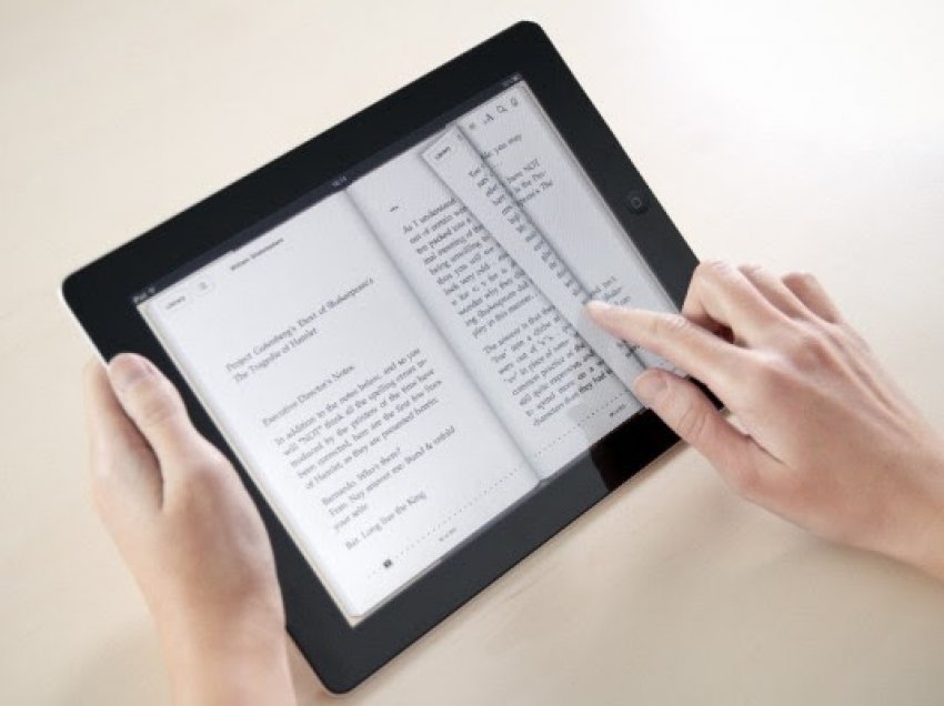 ​Shërbimi i ri i Apple lexon libra me zë dixhital