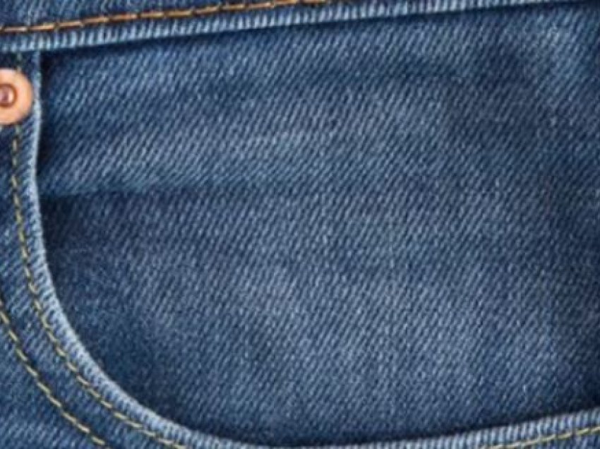 Pse janë kopsat e vogla në xhepat e xhinseve