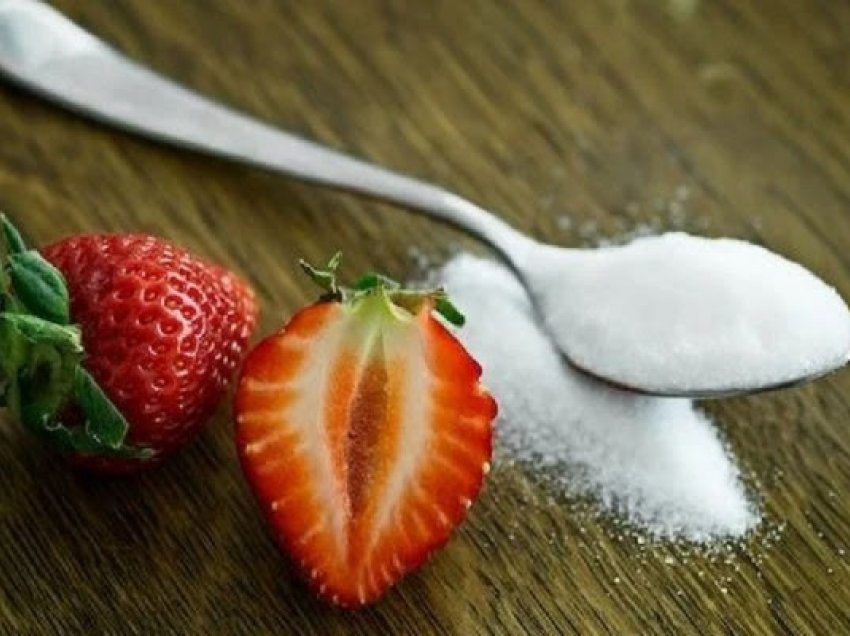 ​Çfarë ndodh në trupin tonë kur ndalojmë së ngrëni sheqer?