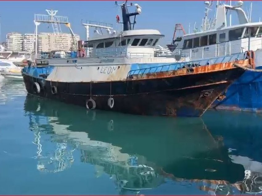  “Pazari” u bë në mes të detit, zbardhen detaje nga sekuestrimi i 51 mijë litrave naftë në Durrës